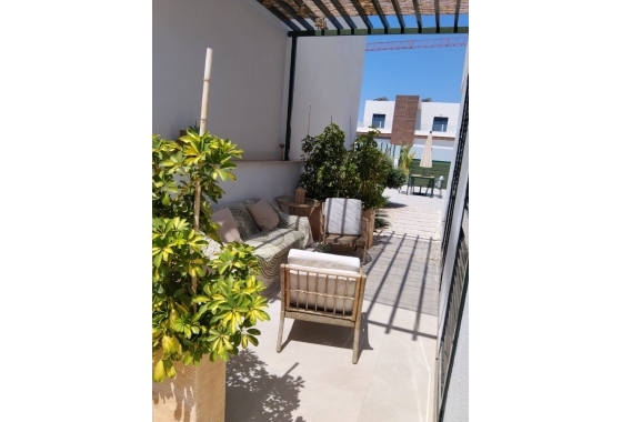 Herverkoop - Villa - Daya Nueva - Costa Blanca
