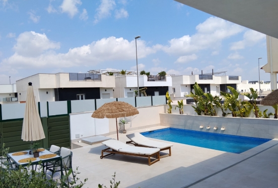 Herverkoop - Villa - Daya Nueva - Costa Blanca