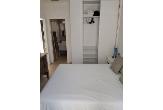 Herverkoop - Villa - Daya Nueva - Costa Blanca