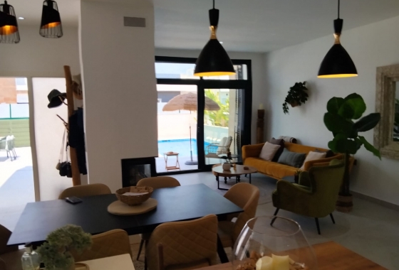 Herverkoop - Villa - Daya Nueva - Costa Blanca