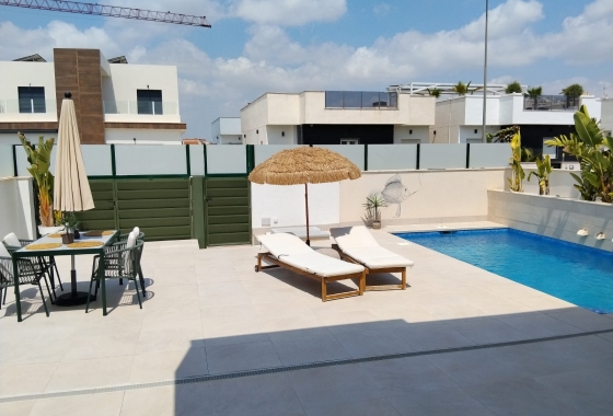Herverkoop - Villa - Daya Nueva - Costa Blanca
