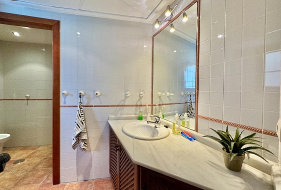 Herverkoop - Appartement / flat - Torrevieja - Punta Prima