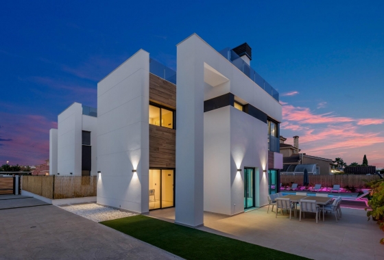 Herverkoop - Villa - Torrevieja - Torreta Florida