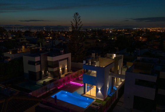 Herverkoop - Villa - Torrevieja - Torreta Florida