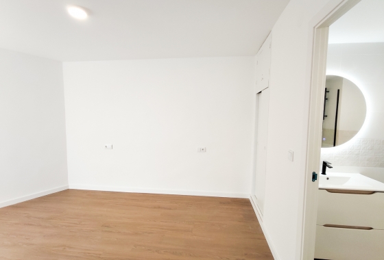 Resale - Apartment / flat - Orihuela Costa - Costa Blanca