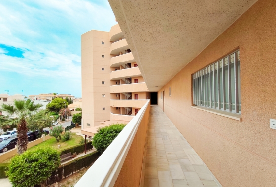 Resale - Apartment / flat - Orihuela Costa - Costa Blanca