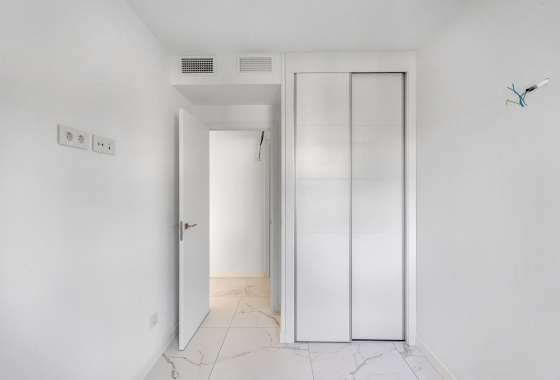 Resale - Apartment / flat - Torrevieja - Costa Blanca