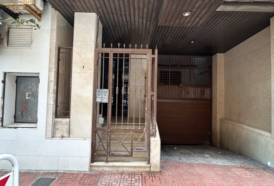 Resale - Apartment / flat - Torrevieja - Costa Blanca