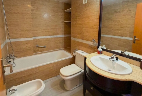 Resale - Apartment / flat - Villajoyosa - Costa Blanca