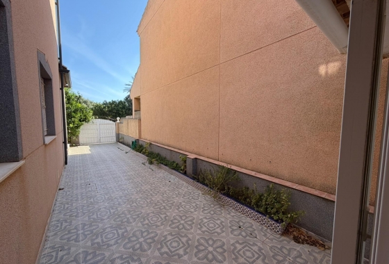 Resale - Villa - Santiago de la Ribera - San Blas