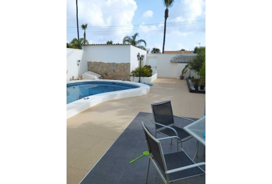 Resale - Villa - Orihuela Costa - Costa Blanca