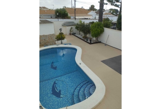Resale - Villa - Orihuela Costa - Costa Blanca