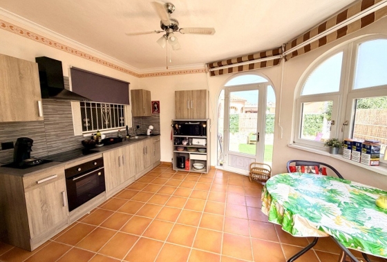 Resale - Villa - Benijofar - Costa Blanca