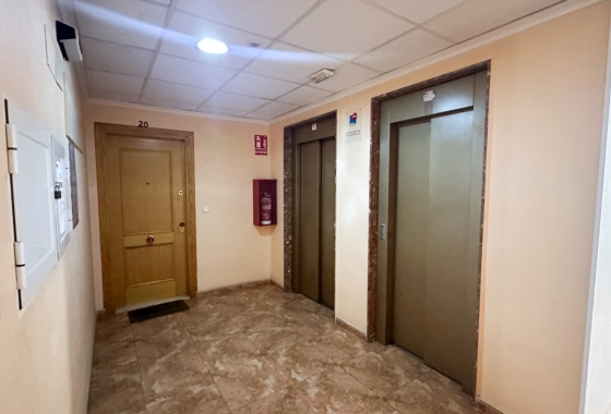 Resale - Apartment / flat - Torrevieja - Costa Blanca