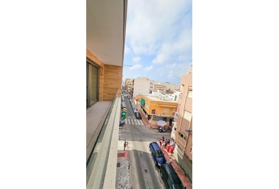 Resale - Apartment / flat - Torrevieja - Playa del Cura