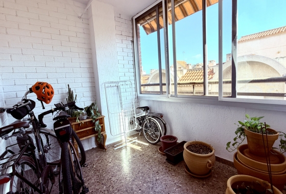 Resale - Apartment / flat - Alicante - Costa Blanca