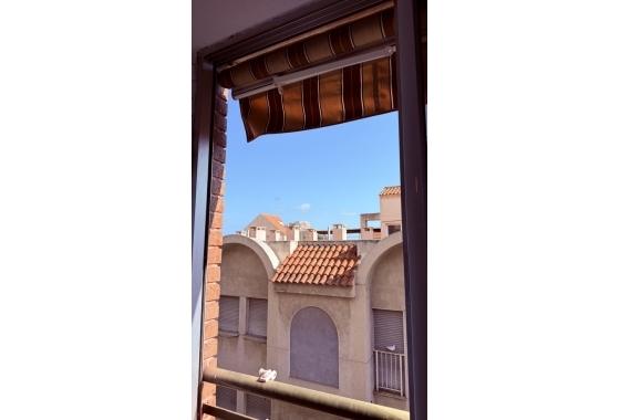 Resale - Apartment / flat - Alicante - Costa Blanca