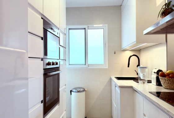 Resale - Apartment / flat - Alicante - Costa Blanca