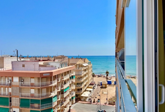 Resale - Apartment / flat - Torrevieja - La Mata