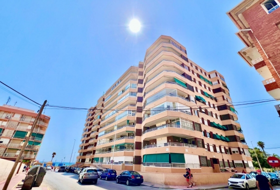 Resale - Apartment / flat - Torrevieja - La Mata