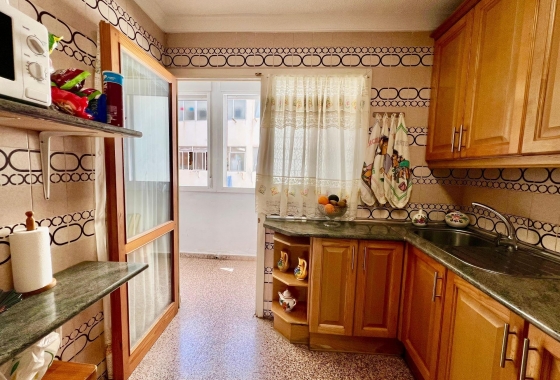 Resale - Apartment / flat - Torrevieja - La Mata