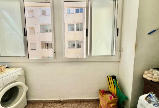 Resale - Apartment / flat - Torrevieja - La Mata