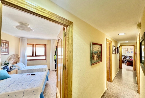 Resale - Apartment / flat - Torrevieja - La Mata