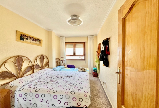 Resale - Apartment / flat - Torrevieja - La Mata