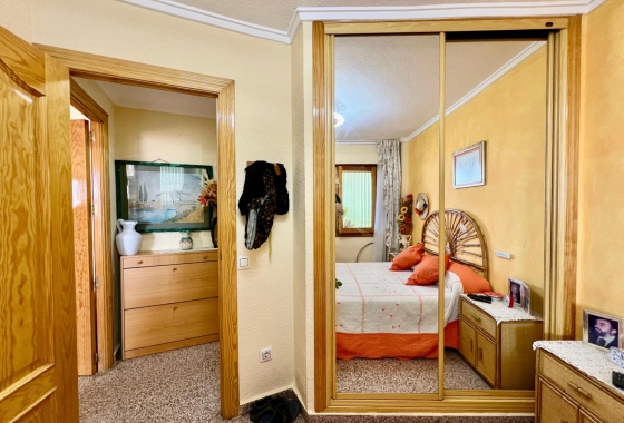Resale - Apartment / flat - Torrevieja - La Mata