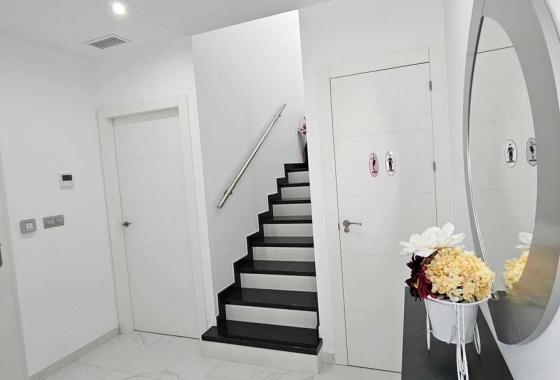 Resale - Villa - Los Montesinos - Costa Blanca