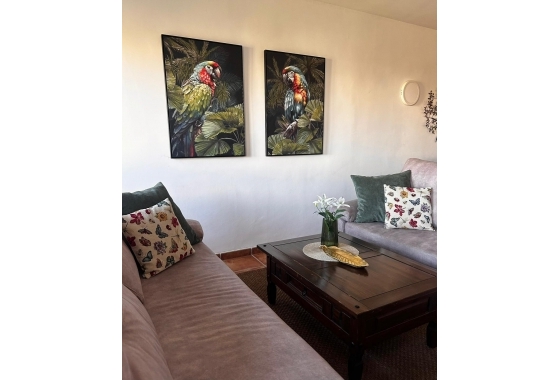 Resale - Apartment / flat - Torrevieja - Punta Prima