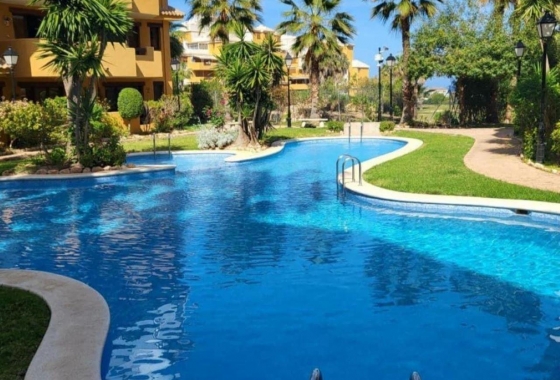Resale - Apartment / flat - Torrevieja - Punta Prima