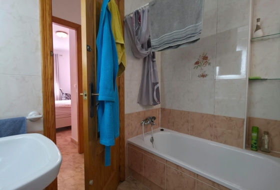 Resale - Apartment / flat - Torrevieja - Playa del Cura