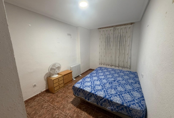 Resale - Apartment / flat - Torrevieja - Punta Prima