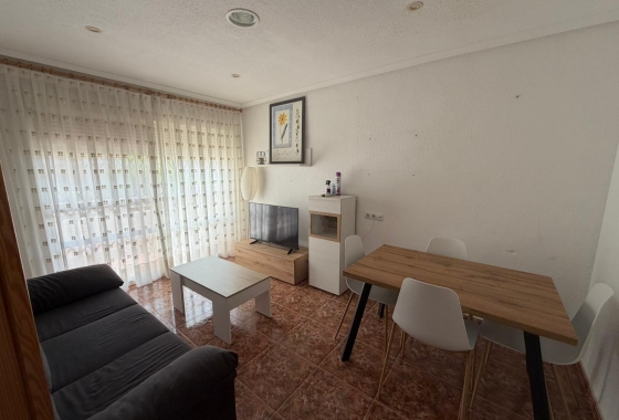 Resale - Apartment / flat - Torrevieja - Punta Prima