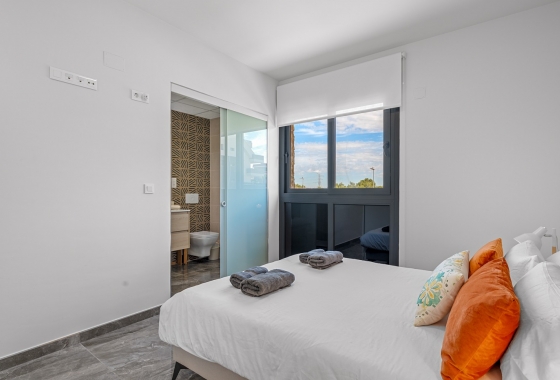 Resale - Apartment / flat - Orihuela Costa - Los Altos