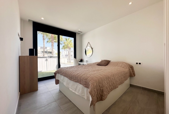 Resale - Villa - San Miguel de Salinas - Inland
