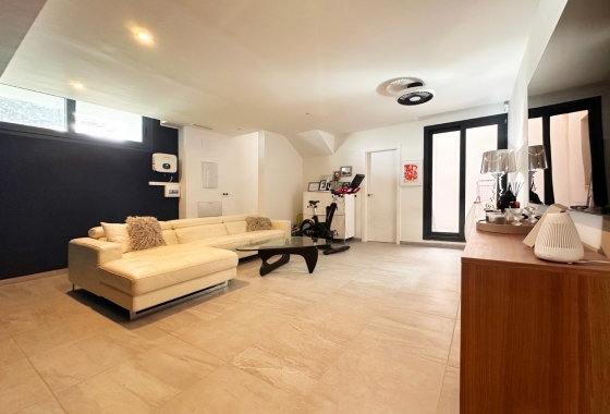 Resale - Villa - San Miguel de Salinas - Inland