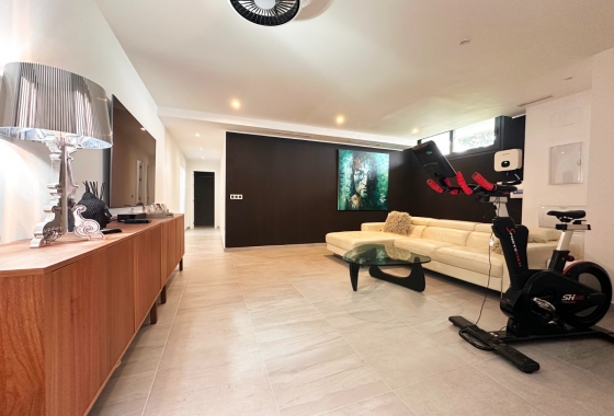 Resale - Villa - San Miguel de Salinas - Inland