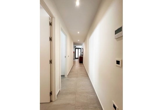 Resale - Villa - San Miguel de Salinas - Inland