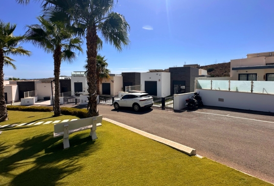 Resale - Villa - San Miguel de Salinas - Inland