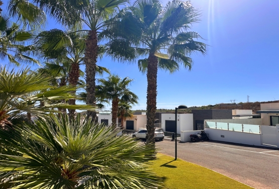 Resale - Villa - San Miguel de Salinas - Inland