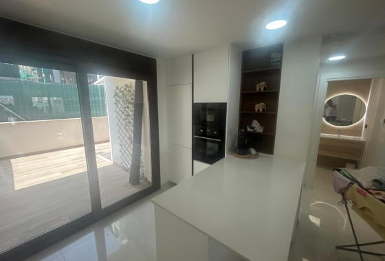Resale - Apartment / flat - Torrevieja - AMAY Urbanisation