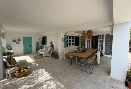 Resale - Finca - Gea Y Truyols - Costa Calida