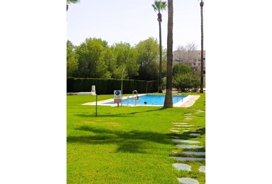 Återförsäljning - Lägenhet / lägenhet - Orihuela Costa - Inland