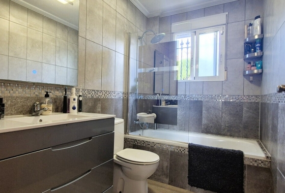 Resale - Villa - Orihuela Costa - Costa Blanca
