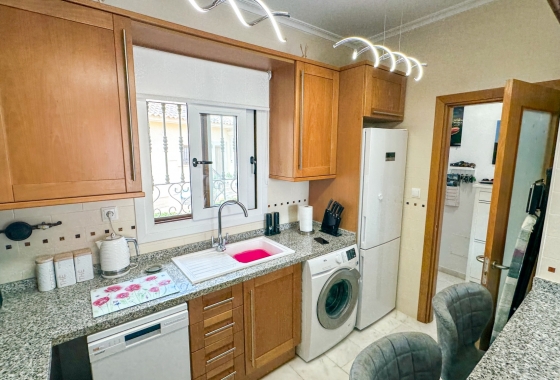 Resale - Townhouse - La Finca Golf - Inland
