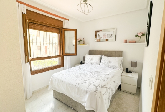 Resale - Townhouse - La Finca Golf - Inland