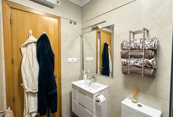 Resale - Townhouse - La Finca Golf - Inland