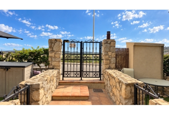 Resale - Townhouse - La Finca Golf - Inland
